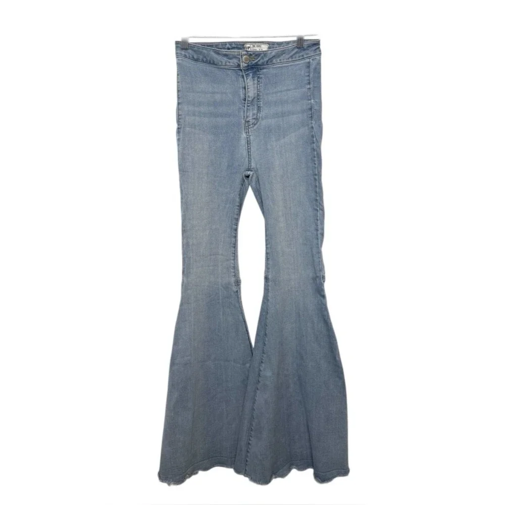 Free‎ People Flare Jeans Raw Hem Bell Bottom Stretch Light Wash W26